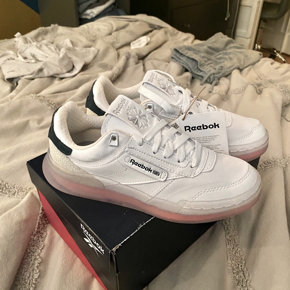 Reebok sneakers club c legacy special edition